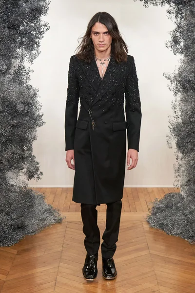 Look 37